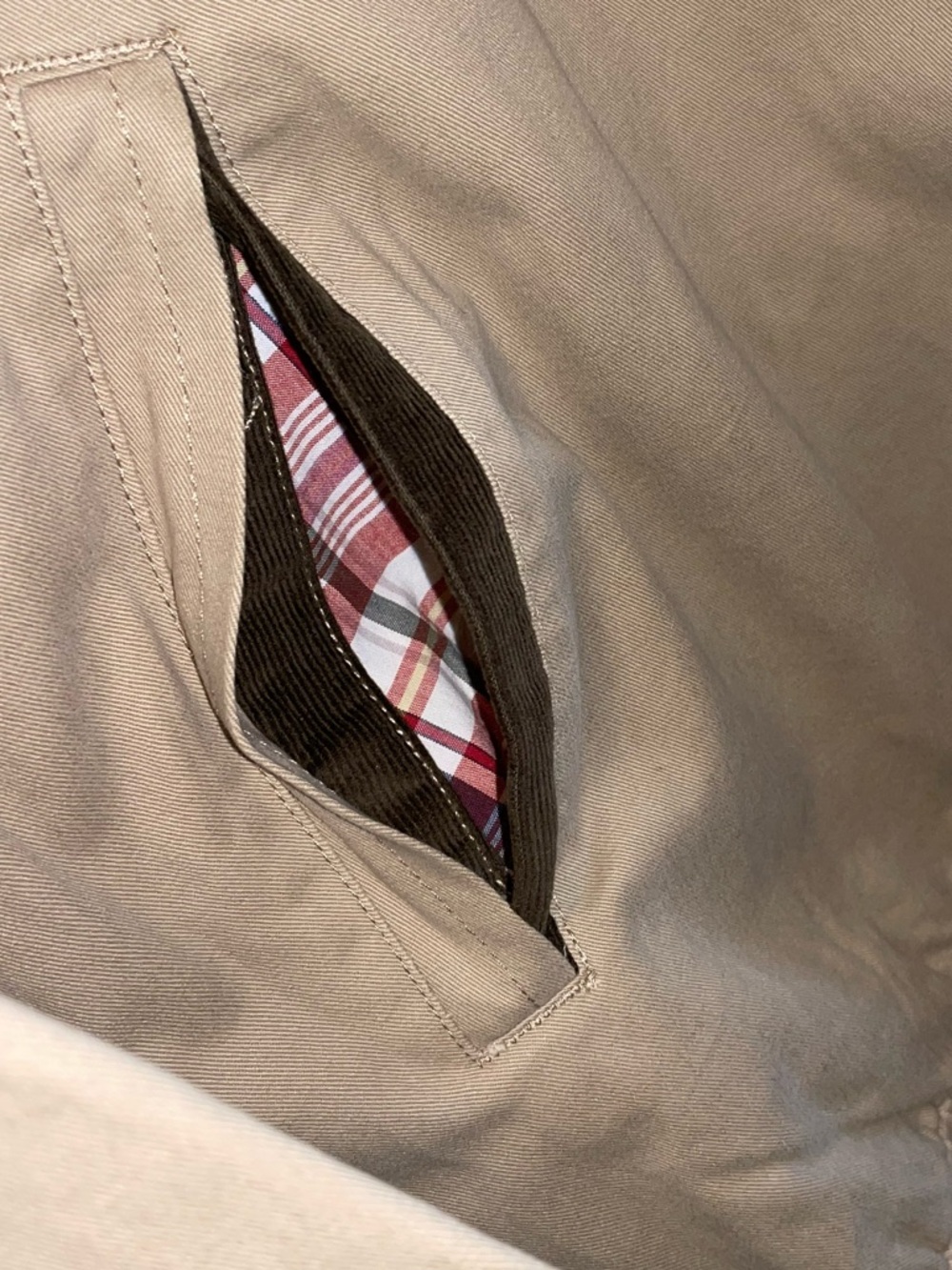 Orvis Tan Cotton Jacket with Red & Navy Plaid Lining - Picture 12 of 13